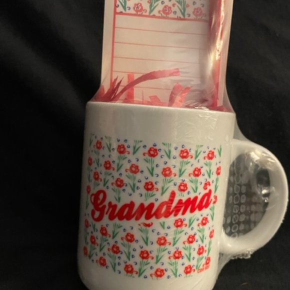 1992 Grandma Mug Set Red Green Floral Design White Mug Pad Pencil NWOT - Picture 3 of 7